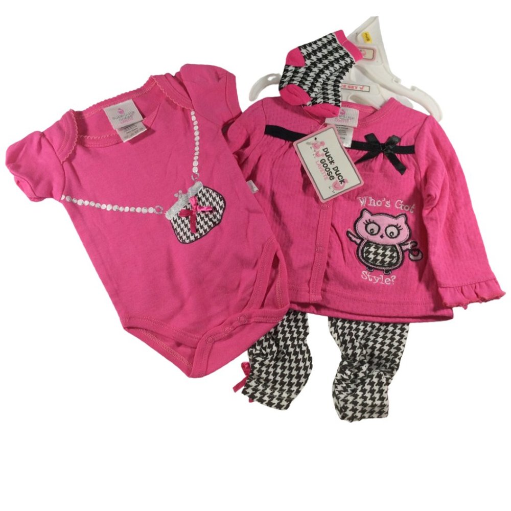 Size 3-6M - Four Piece Pink/Black/White Houndstooth Print Outfit